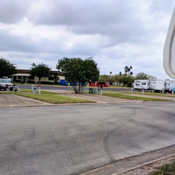 country-sunshine-rv-resort-weslaco-vdlf9