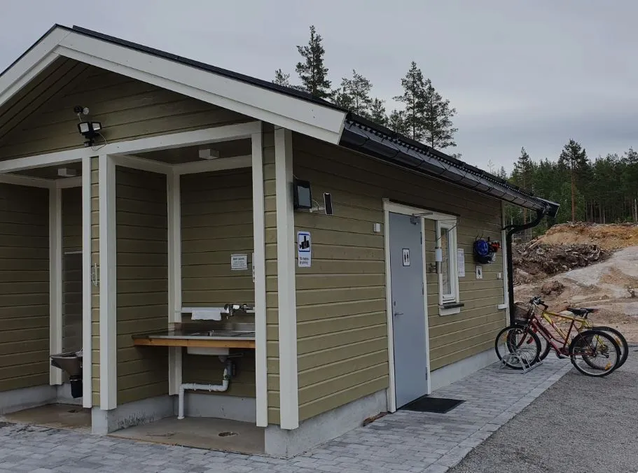villmarkseventyret-bobilparkering-prestestranda-cb6gx