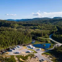 villmarkseventyret-bobilparkering-prestestranda-qcduc