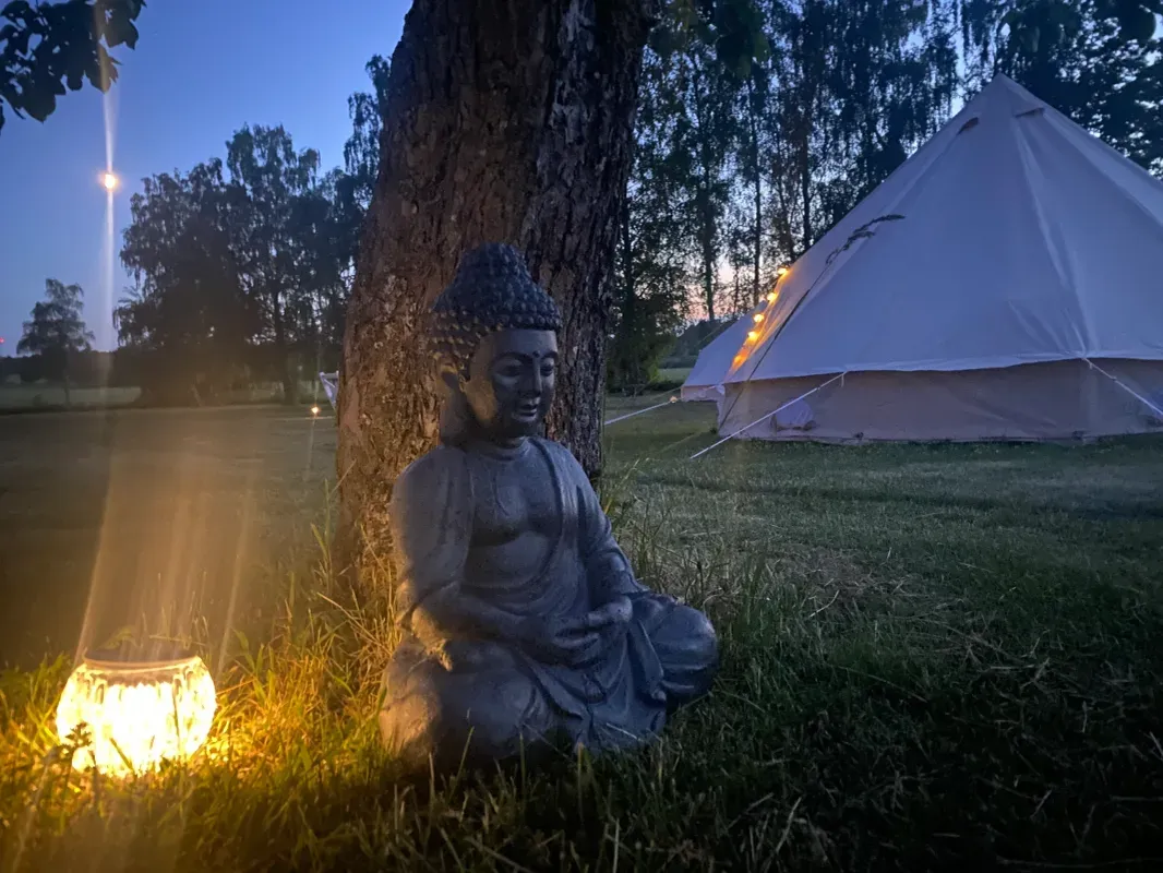 sorby-glamping-klockrike-rwquz