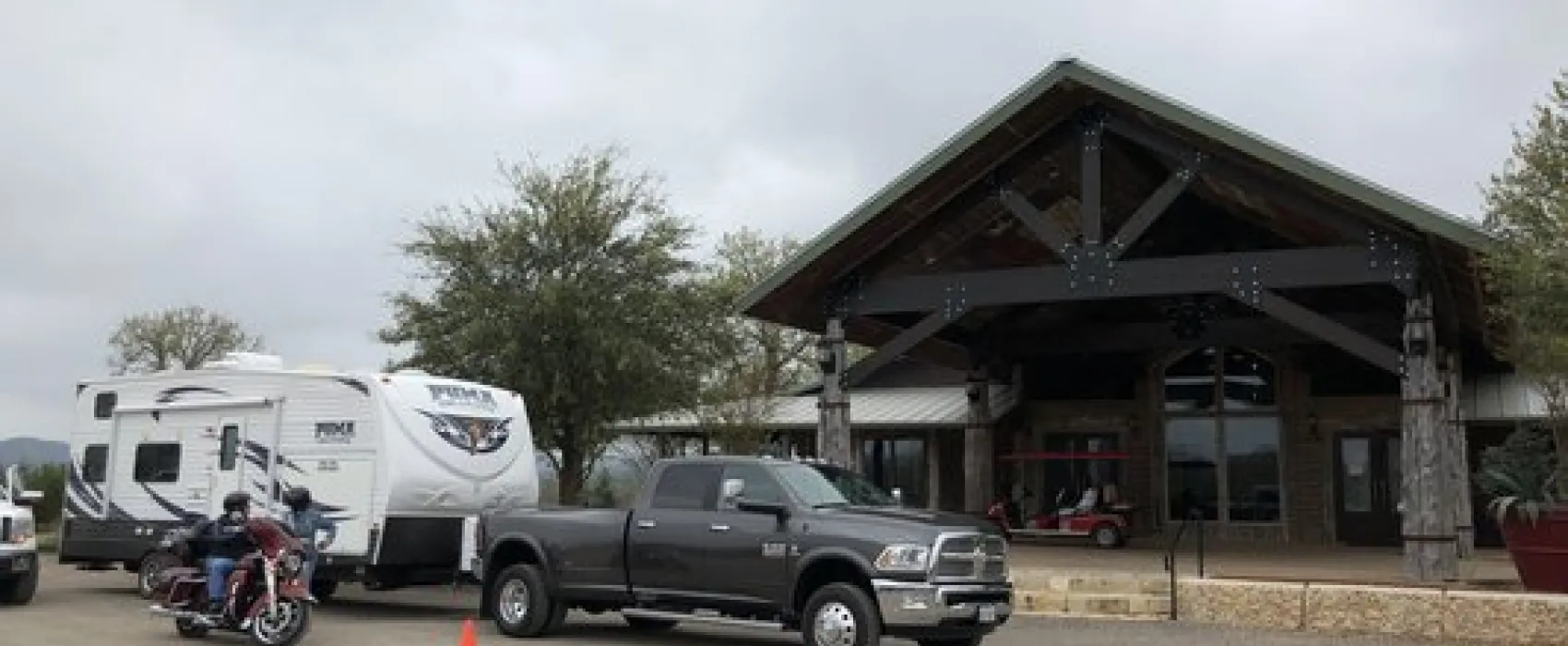 Antler Oaks Lodge