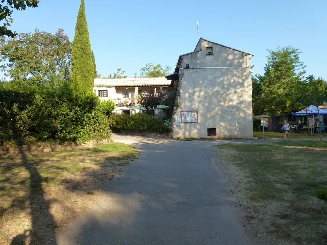 le-moulin-des-iscles-roquebrune-sur-argens-b8gr5