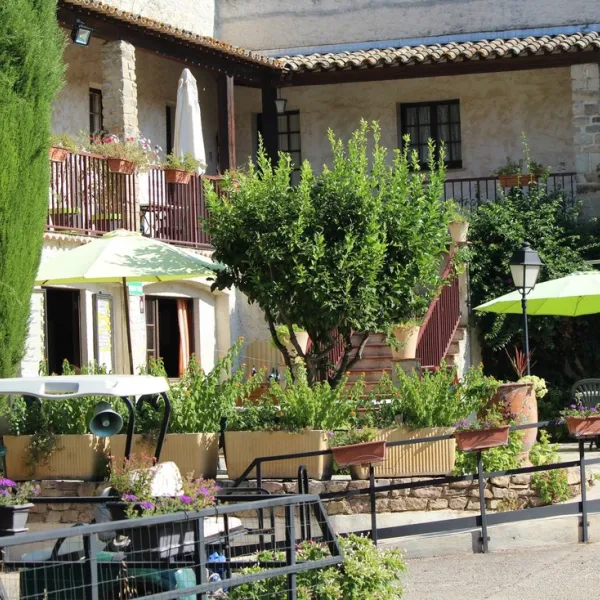 le-moulin-des-iscles-roquebrune-sur-argens-ychty