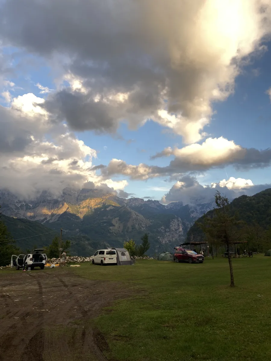 camping-freskia-theth-thethshkoder-41jae