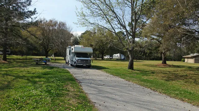 buck-hall-recreation-area-mcclellanville-zgmol