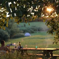 farm-camping-lazy-4p7dy