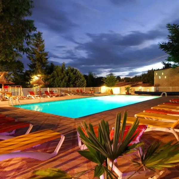 les-paillotes-ruoms-sampzon-ardeche-xhmyq