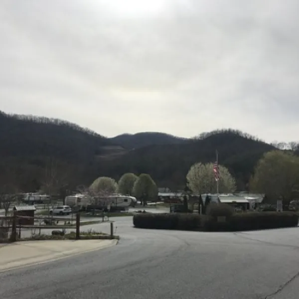 river-vista-mountain-village-dillard-t2vbx