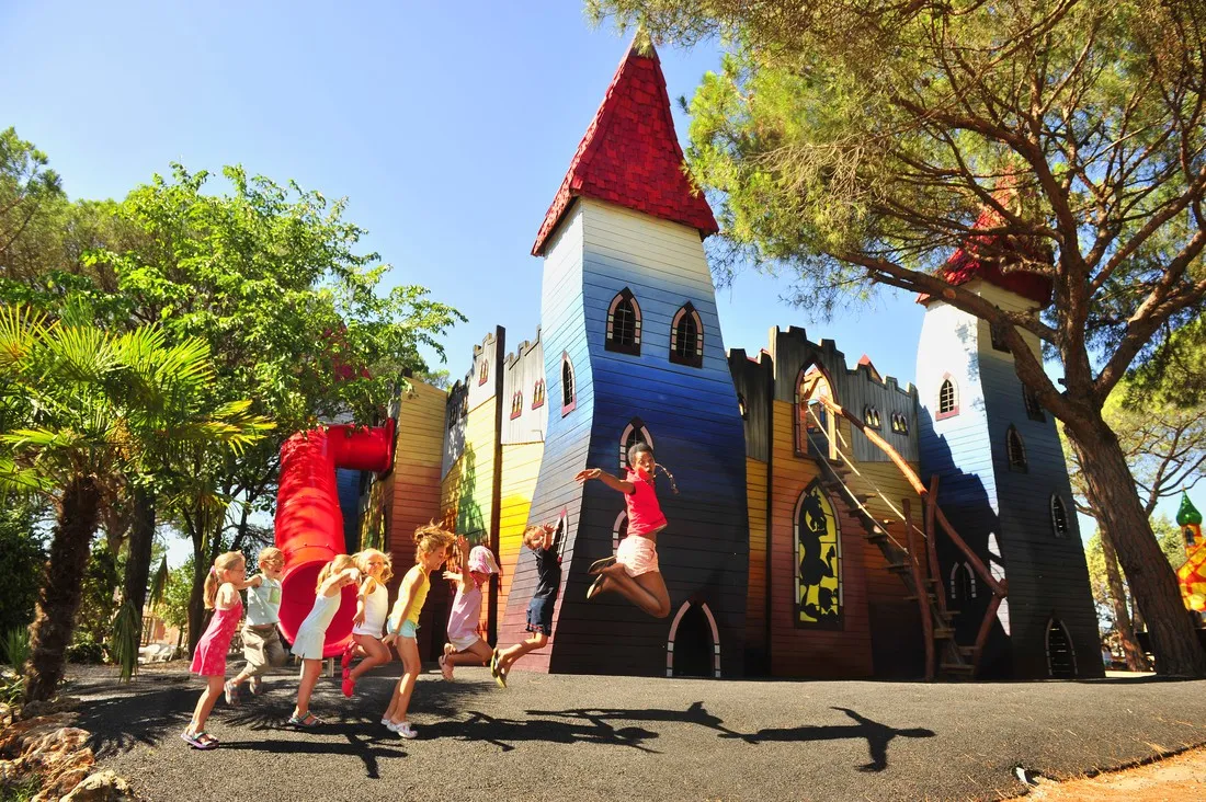 capfun-les-aubredes-puget-sur-argens-gk33e