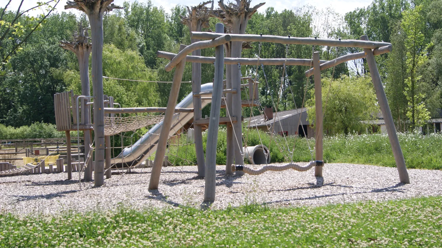 willow-camp-beauvechain-uu6z6