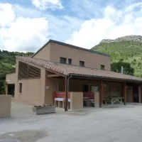 la-fontaine-dhannibal-buis-les-baronnies-1zjvt