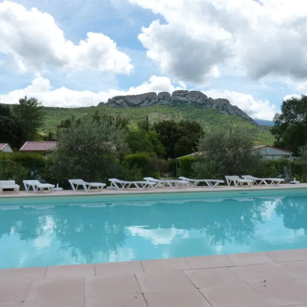 la-fontaine-dhannibal-buis-les-baronnies-jhblt