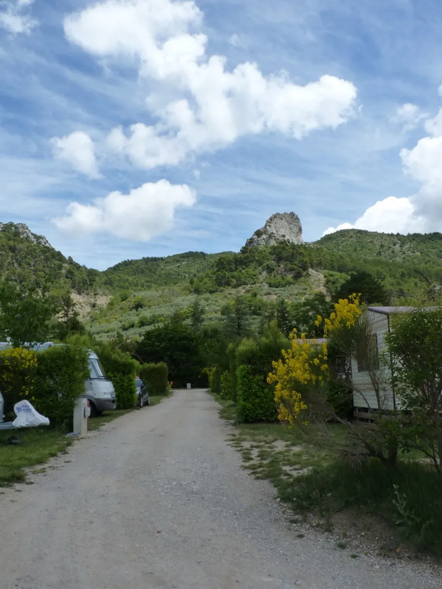 la-fontaine-dhannibal-buis-les-baronnies-yjypx