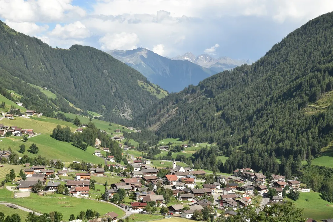 bergkristall-pragraten-am-grossvenediger-arbjd