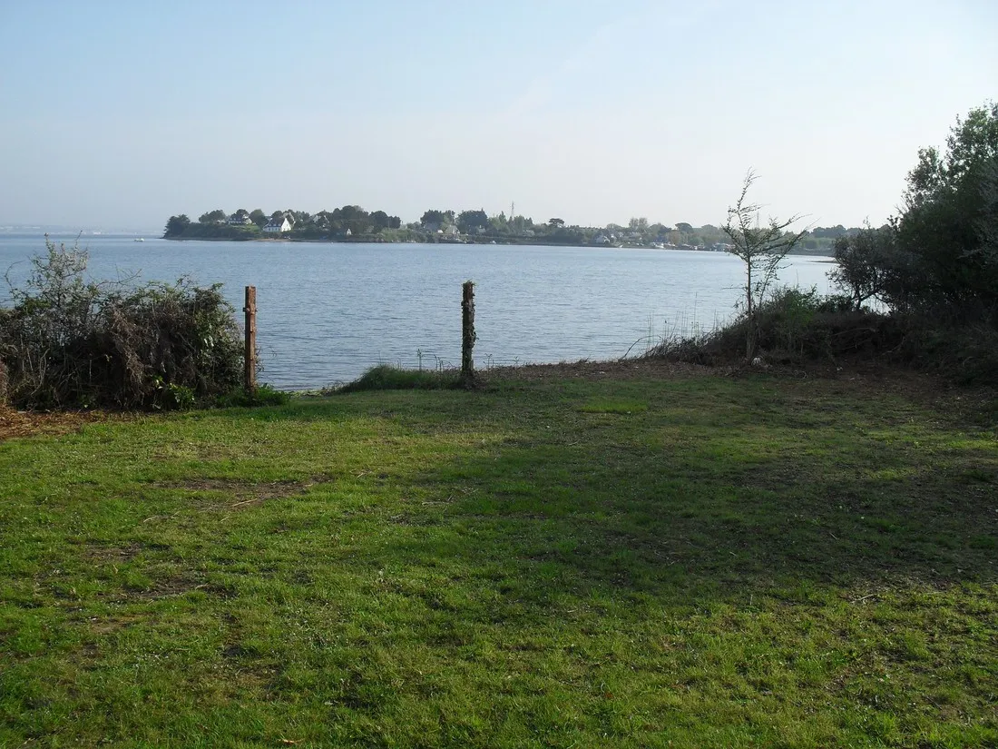 les-pieds-dans-leau-crozon-ukrdc