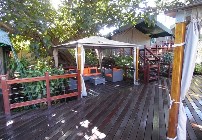 urban-glamping-st-lucia-63j74