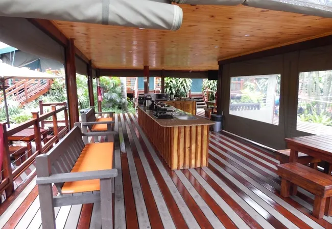 urban-glamping-st-lucia-yos7w