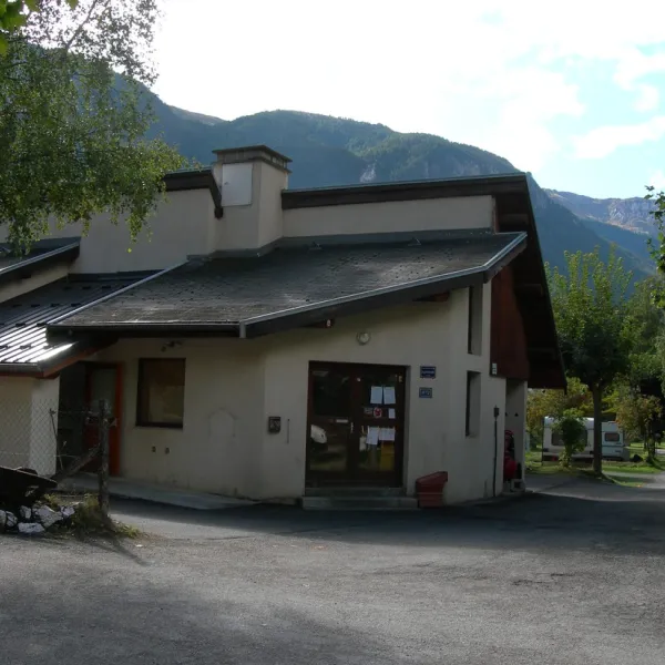 municipal-les-melezes-termignon-la-vanoise-ar1ug