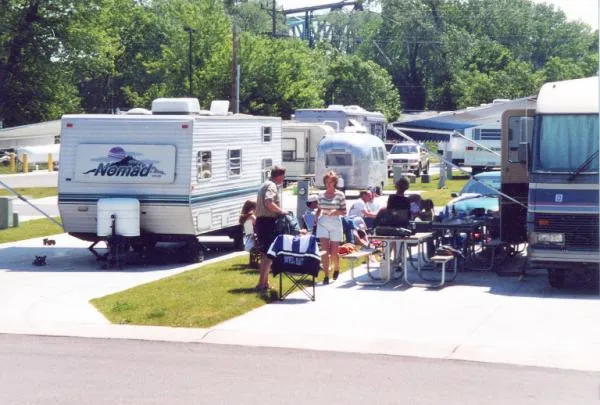 sundermeier-rv-park-conference-center-st-charles-azcg3