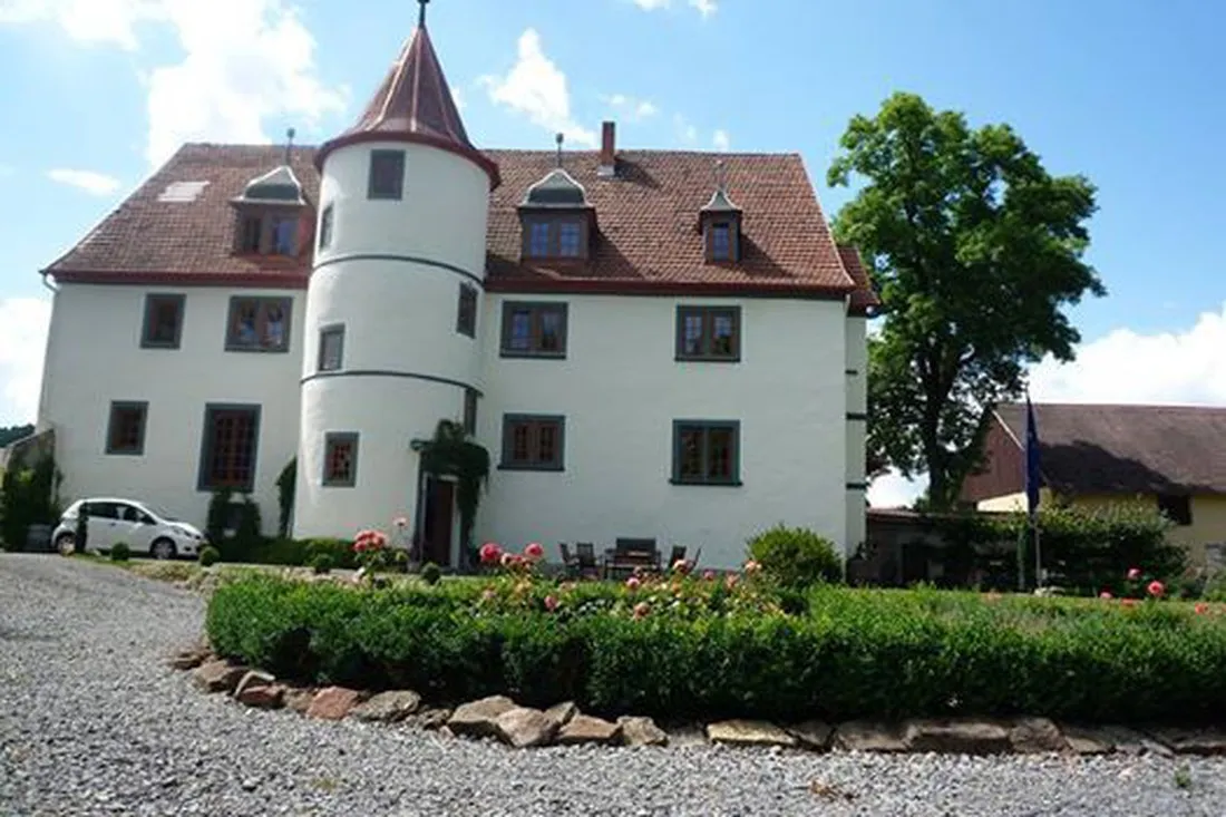 schloss-rossdorf-rossdorf-6acju