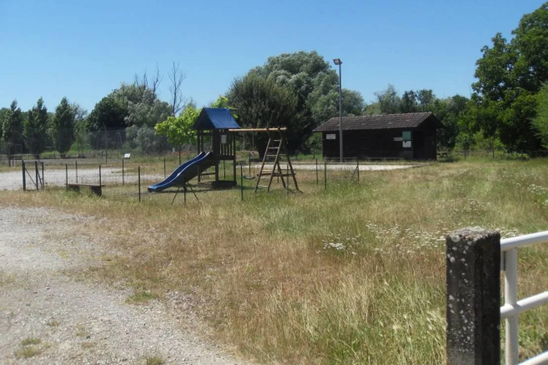 camping-municipal-la-vaivre-cirey-9ho2s