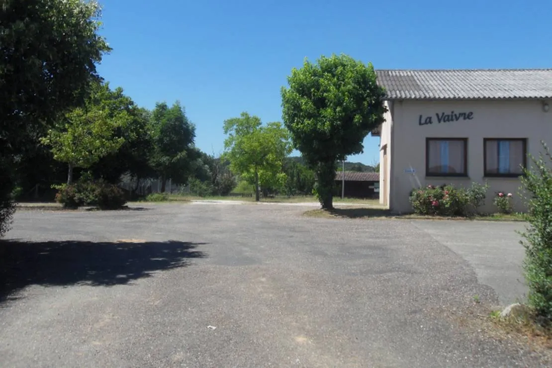 camping-municipal-la-vaivre-cirey-shhix