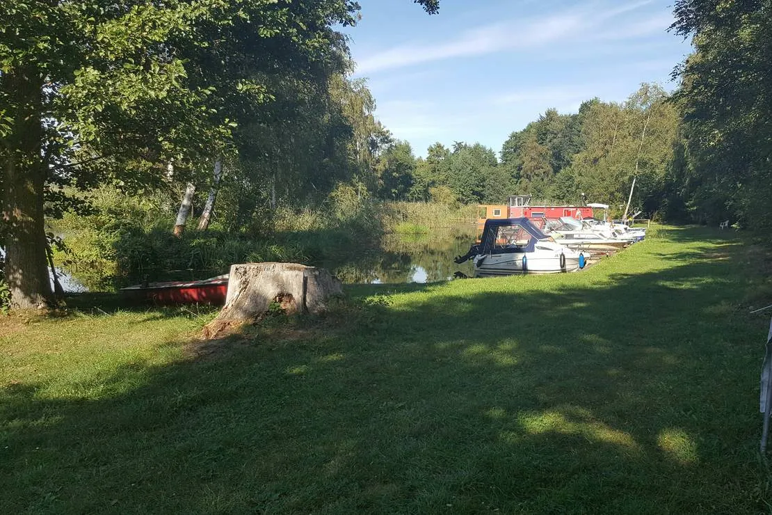bootsanleger-camping-neu-gohren-neu-gohren-nysdx