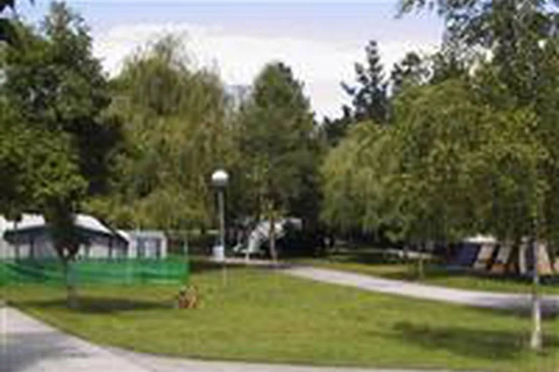 camping-bungalow-park-rio-puron-llanes-4c9u7