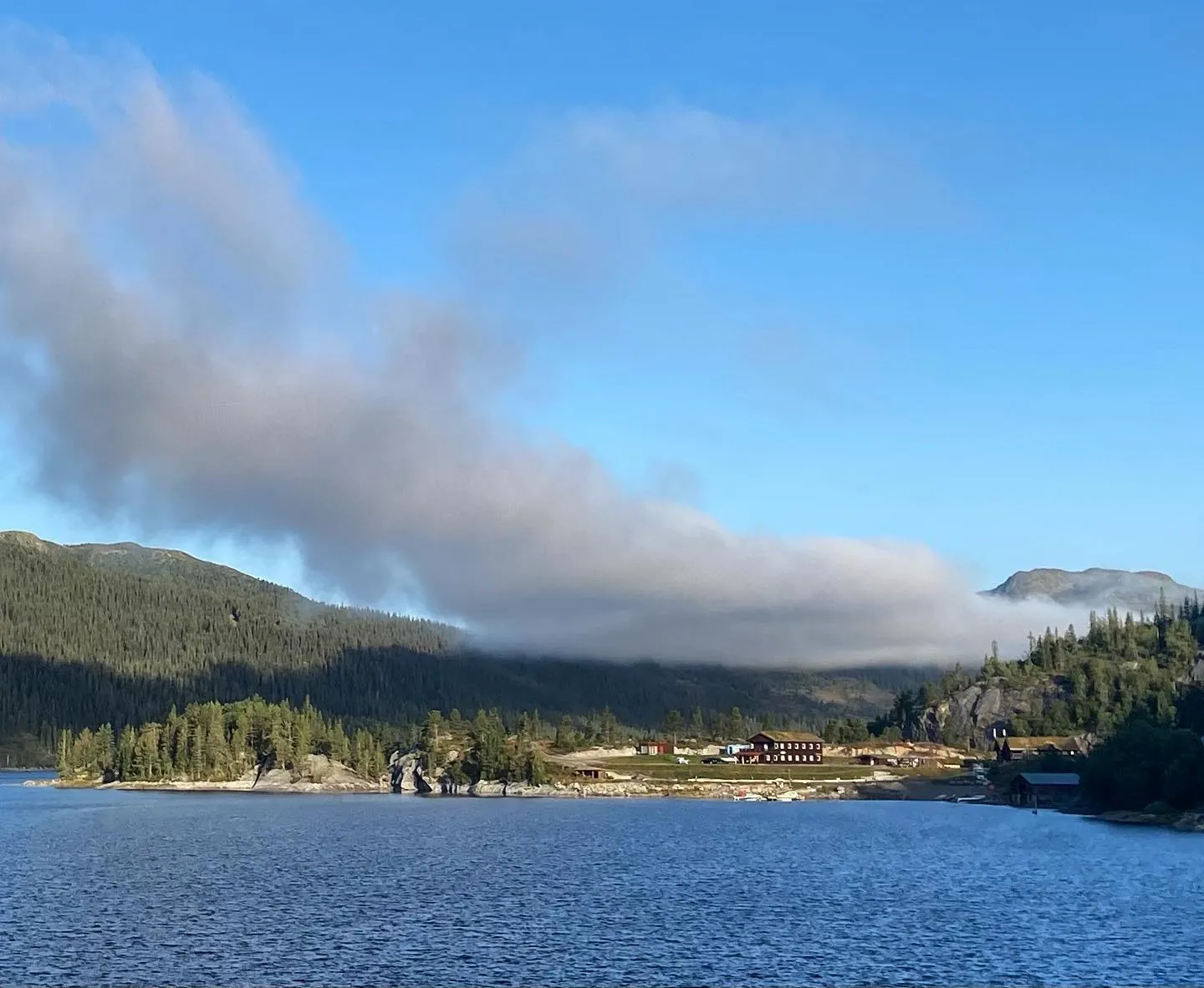 tunhovdfjorden-bobil-camping-rodberg-briqv