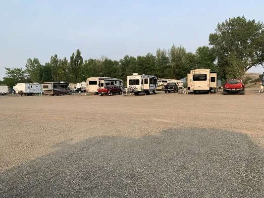 big-sky-camp-rv-park-miles-city-l7299