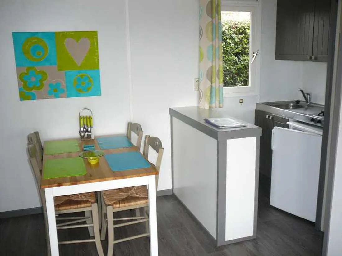 les-chalets-des-mousquetaires-roquelaure-brrpx