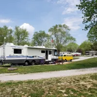 diamond-caverns-rv-resort-golf-park-city-olwp8