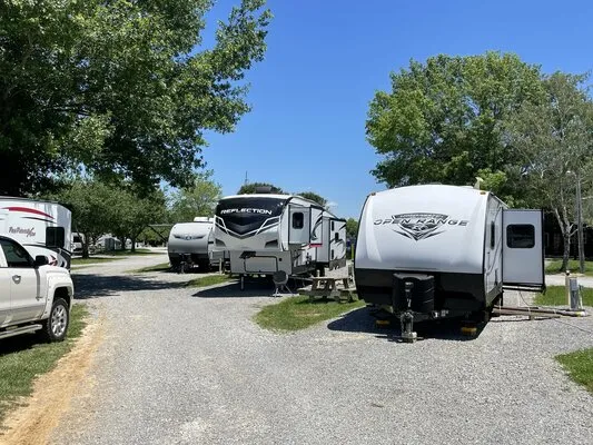 dads-bluegrass-campground-franklin-xirju