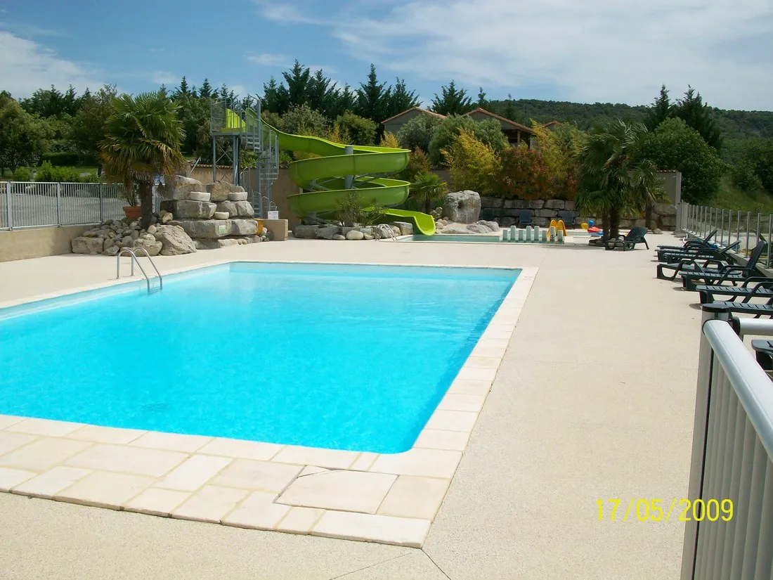 le-chamadou-balazuc-ardeche-ec6bh