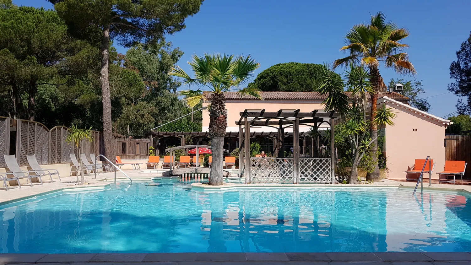 domaine-du-ceinturon-iii-hyeres-dawwt
