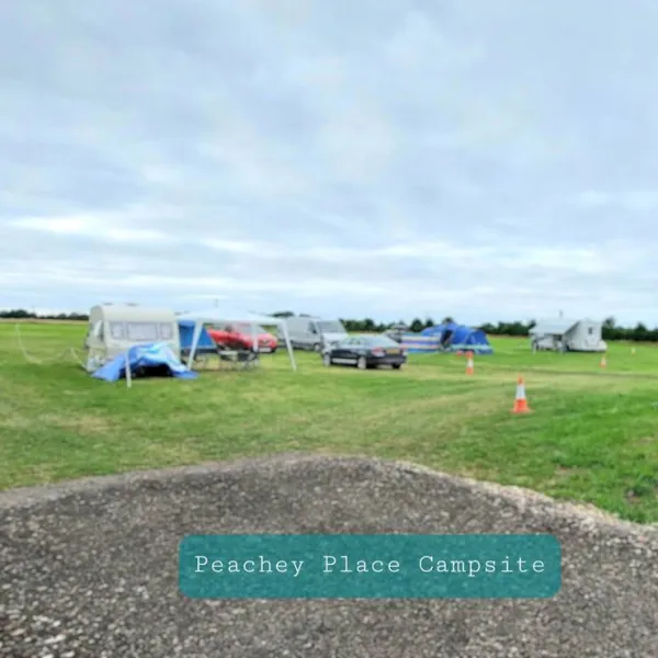 peachey-place-campsite-newport-tj2mo
