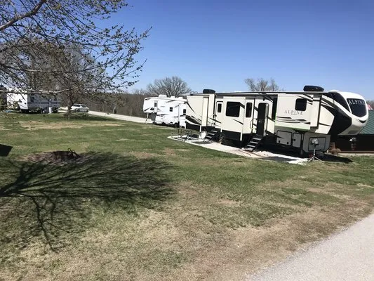 hitchcock-nature-center-rv-campground-honey-creek-e6jjr
