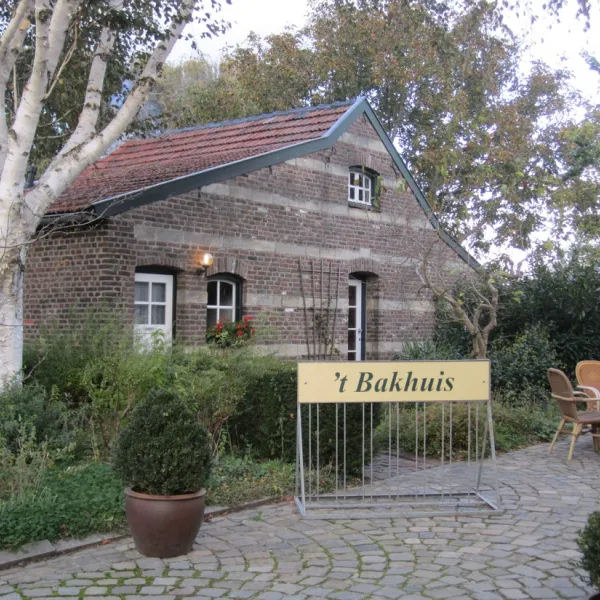 t-bakhuis-wijlre-i5gcj