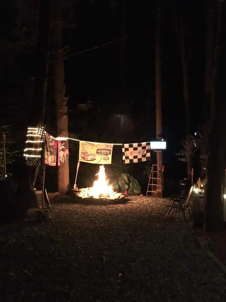 white-pines-campsites-barkhamsted-0sn2x