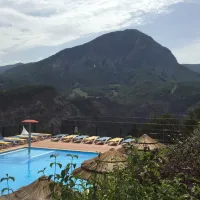 la-viste-rousset-0jp8w