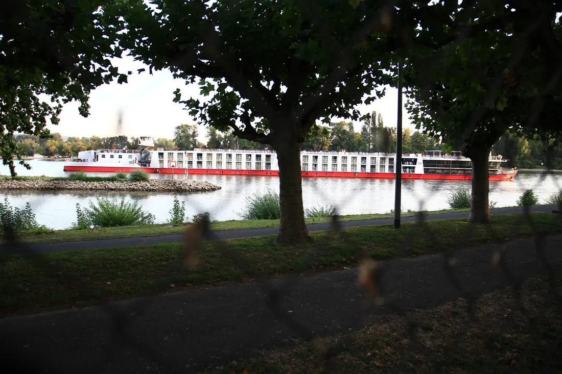 am-rhein-rudesheim-am-rhein-90bt1
