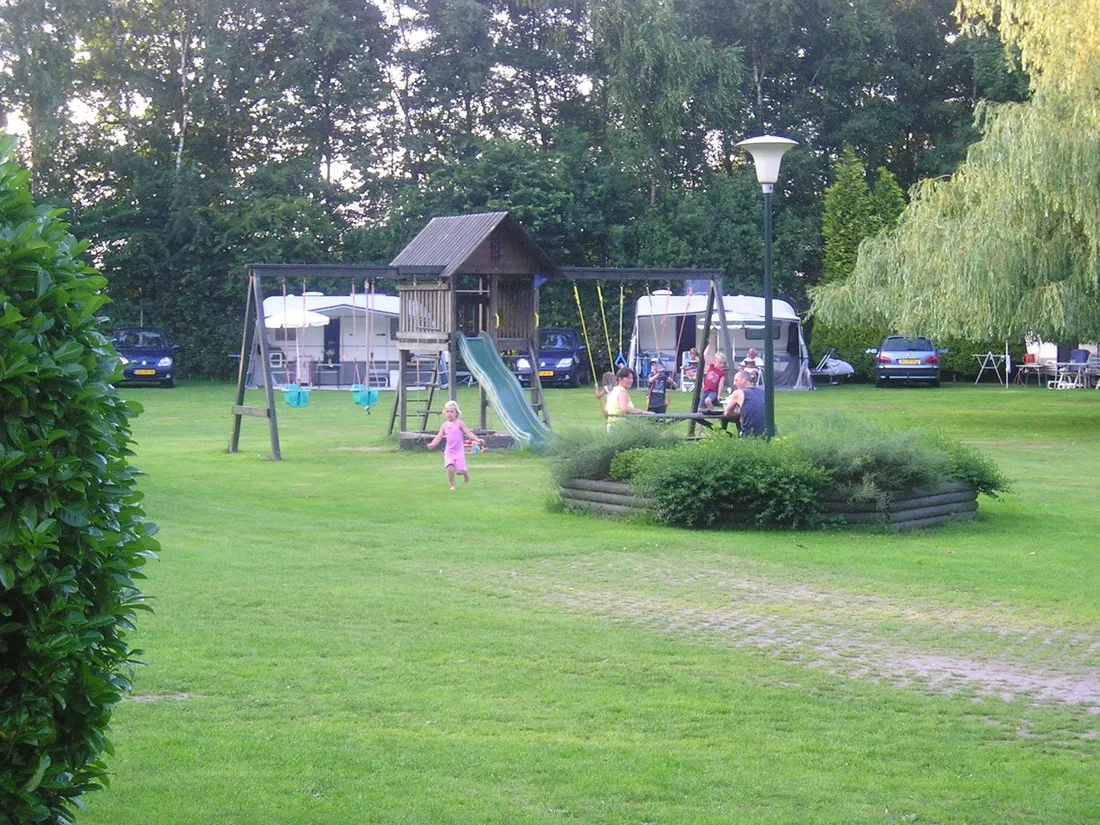 mini-camping-mayas-hoefke-hoogeloon-glj84