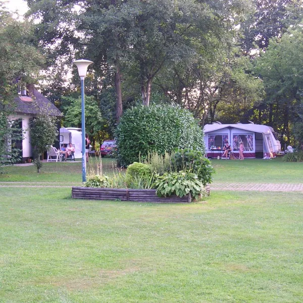 mini-camping-mayas-hoefke-hoogeloon-xcyqp