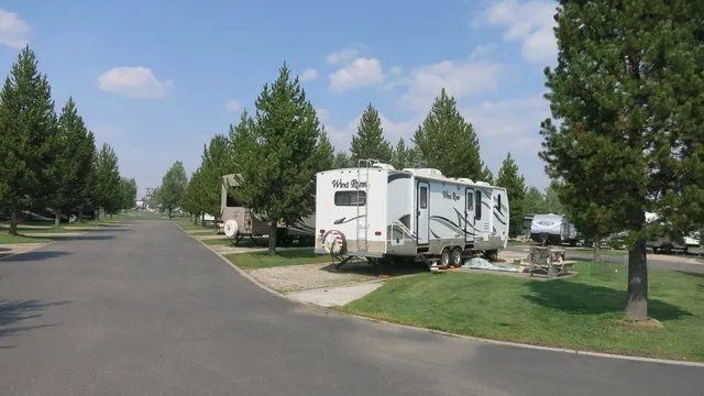 yellowstone-grizzly-rv-park-west-yellowstone-qtgky