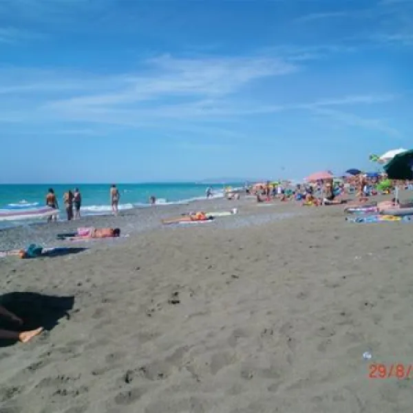 free-beach-bibbona-marina-di-bibbona-tchw1
