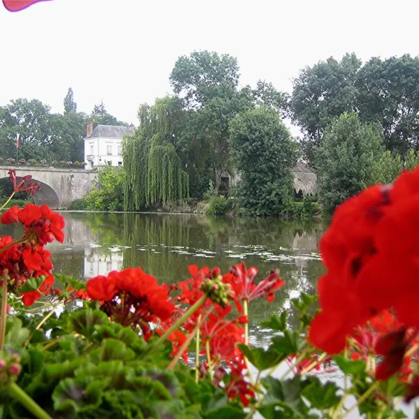 la-grange-rouge-montbazon-montbazon-en-touraine-indre-et-loir-uslxb