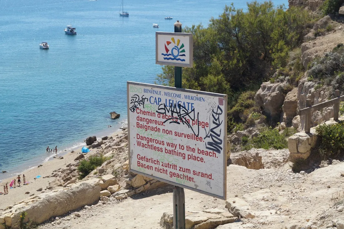 rives-des-corbiegraveres-port-leucate-4wk2e