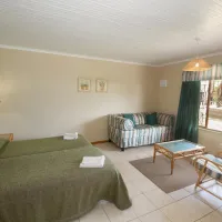 pine-lodge-resort-summerstrand-port-elizabeth-udjjt