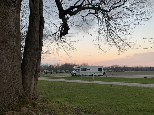 outpost-campground-rv-park-salt-lick-9kacu