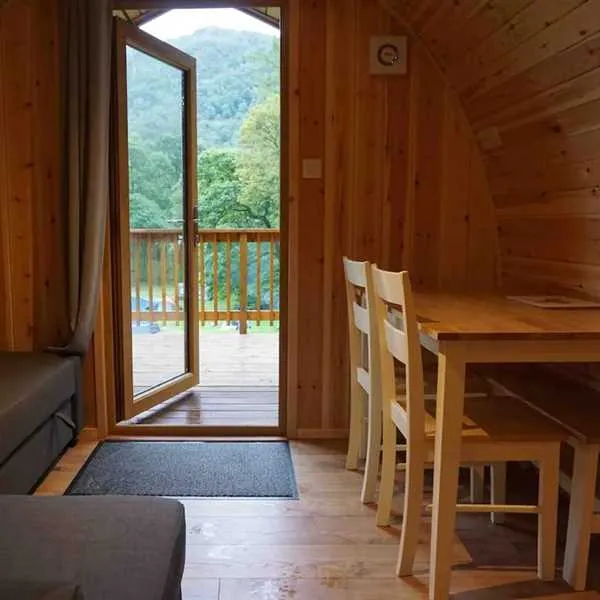 hollows-farm-and-borrowdale-glamping-keswick-irpma